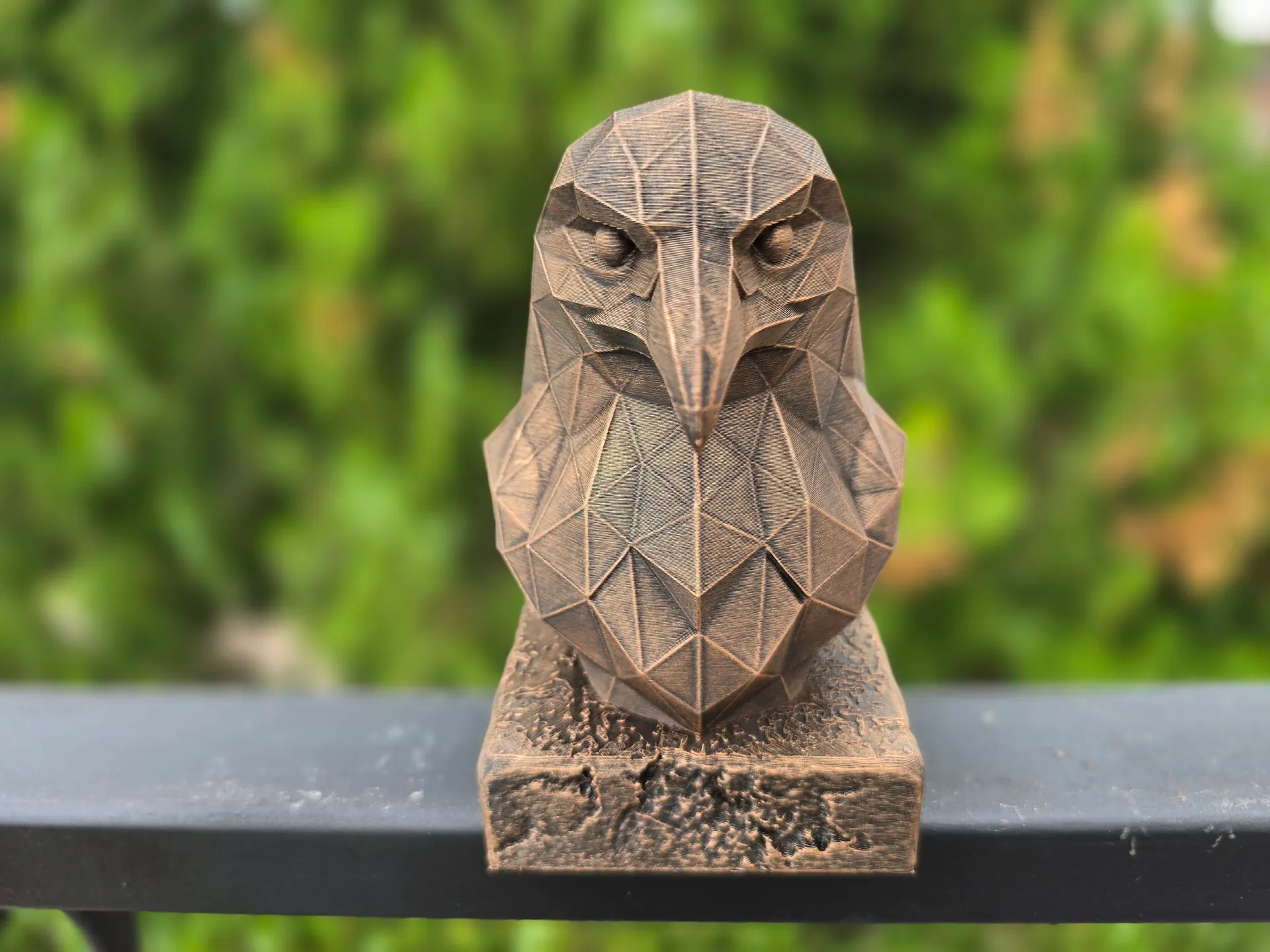 KARTAL POLİGONLU BÜST