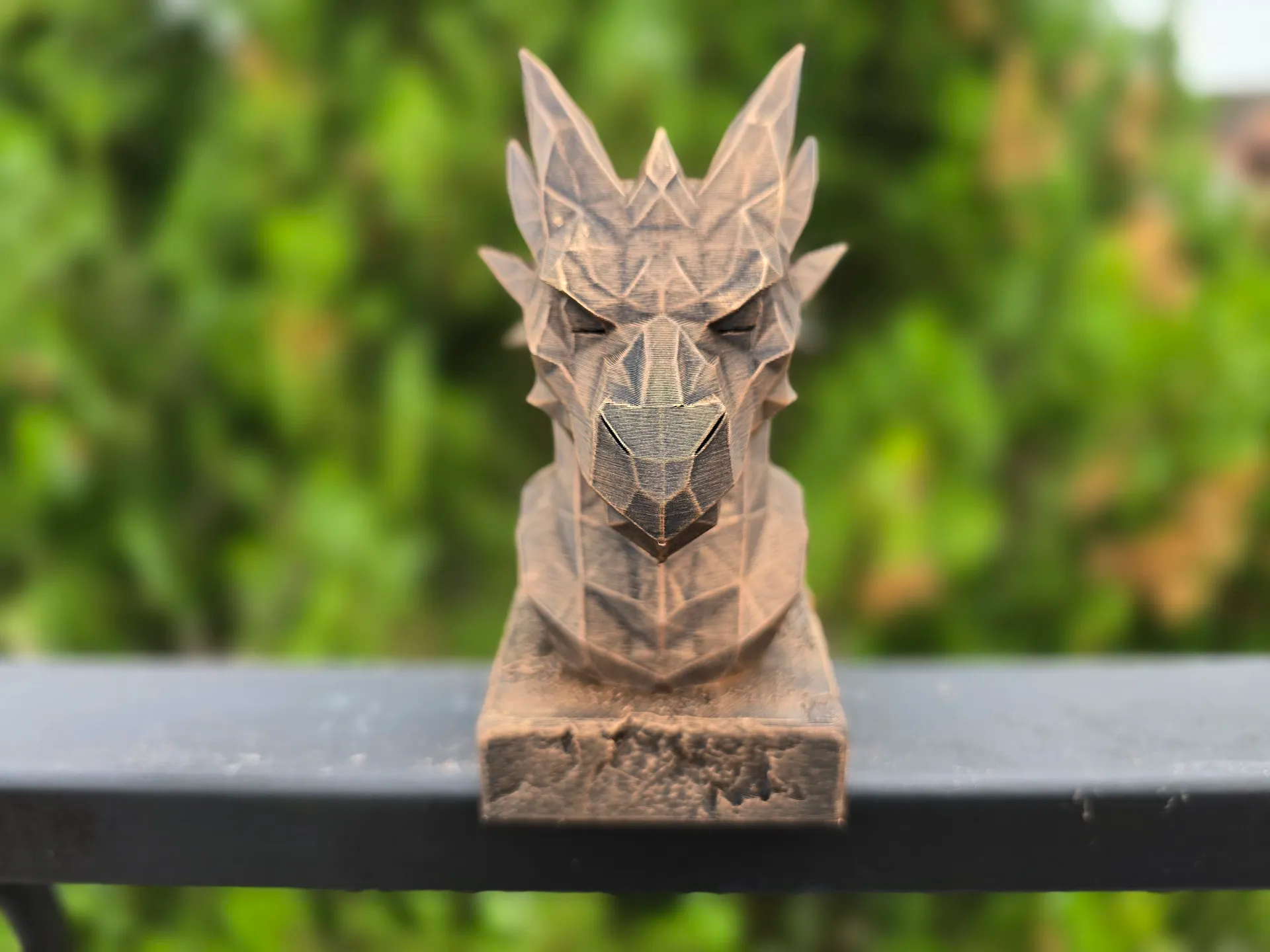 EJDERHA DÜŞÜK POLİGONLU BÜST