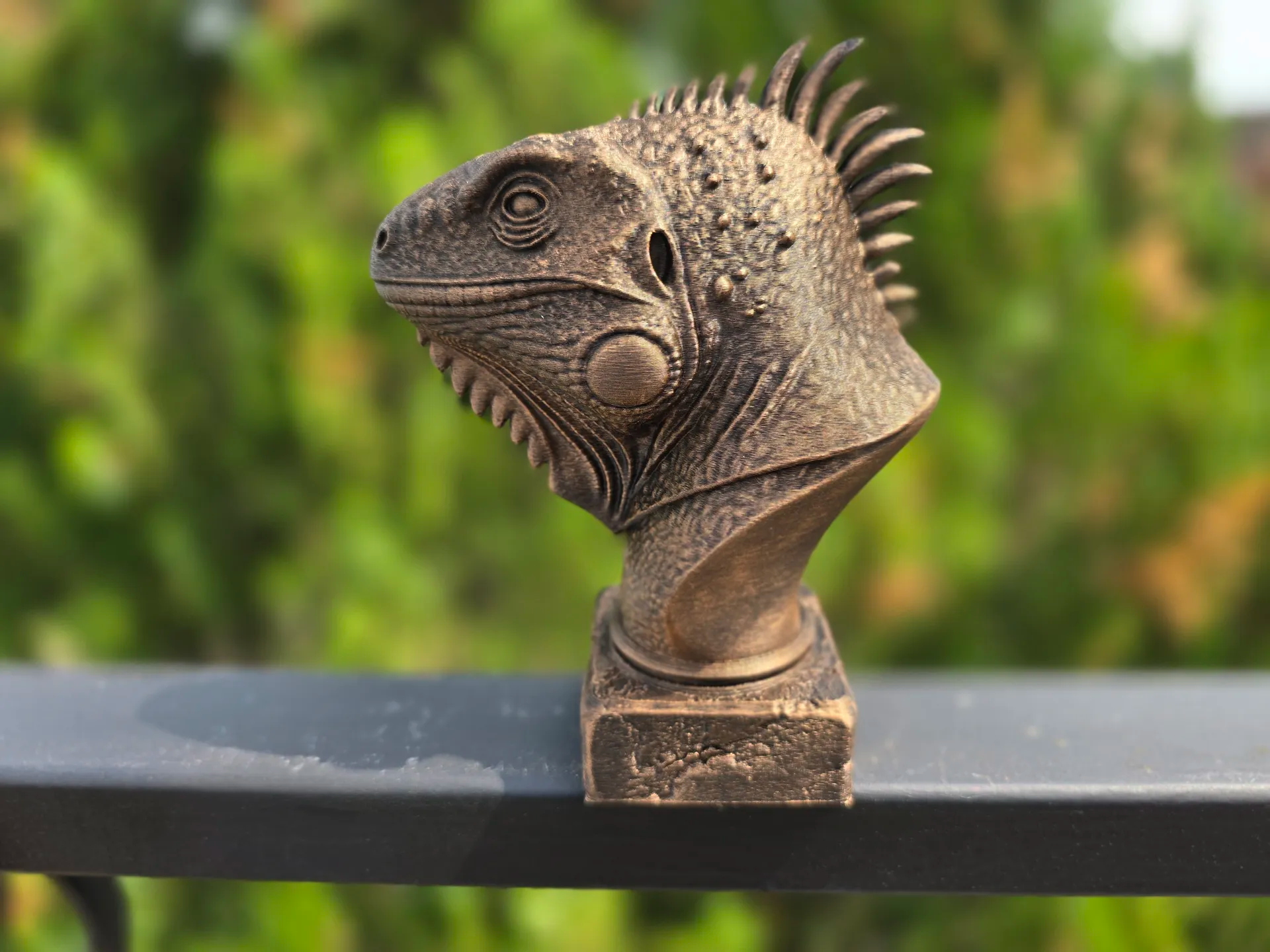 BOYNUZLU KERTENKELE BÜSTÜ