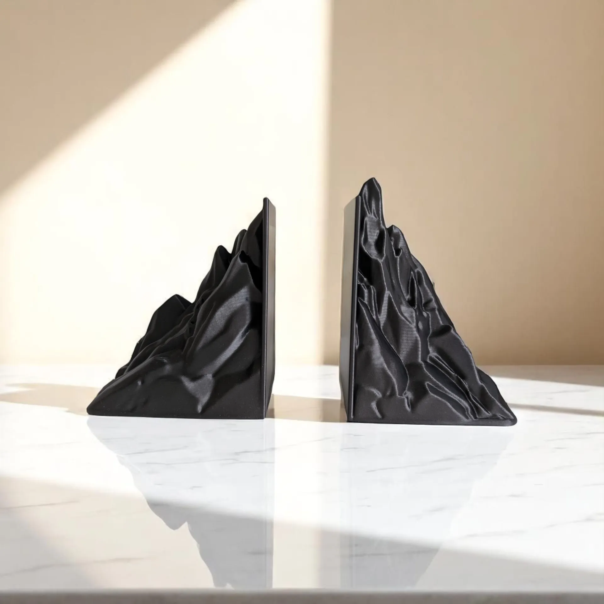 Minimalist Dağ Kitap  Desteği